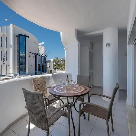 Puerto Marina Sea Views Apartamento