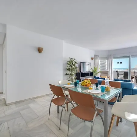 Puerto Marina Sea Views Appartement